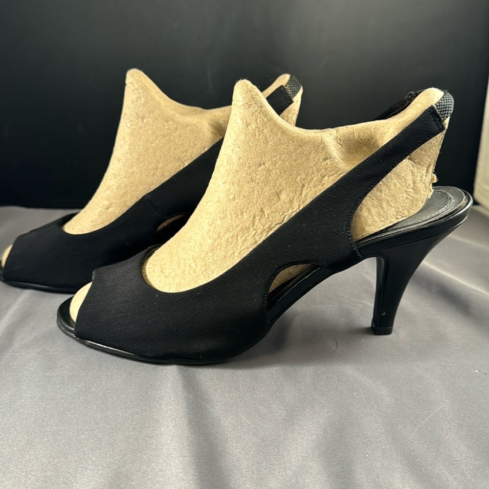 Merona peep toe dress shoe with 3” heel size 9.5 - Picture 4 of 6